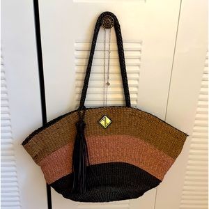 Aranáz Tote Bag